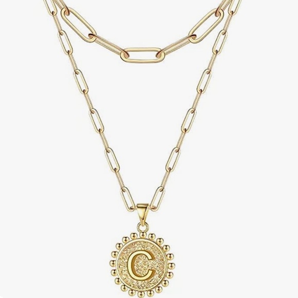 A-Z initial necklaces (GOLD) - Picture 4 of 10